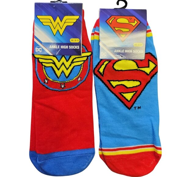 DC Comics Accessories - 2 Pair Superman Wonder Woman Ankle High Sock Set Women’s 9-11 Red Blue Yellow